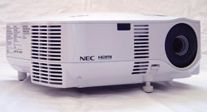 Proyector NEC VT800